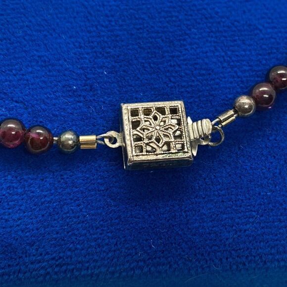 💛 925 3mm Garnet Bead Bracelet - Picture 4 of 5